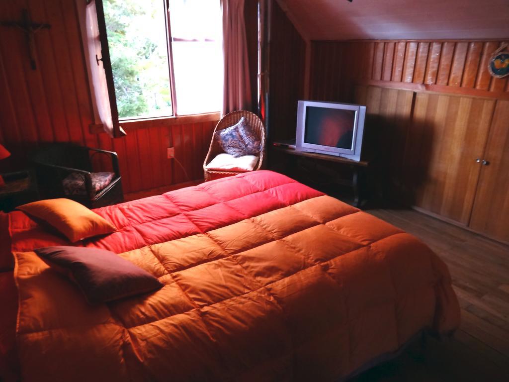 Hostal La Maison Pucon Exterior photo